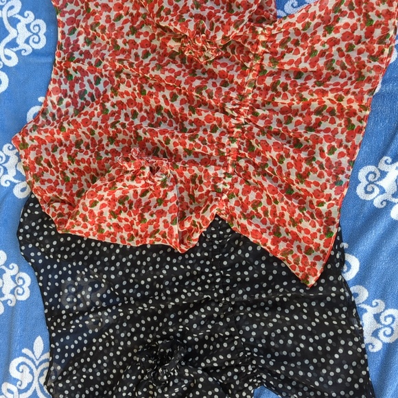 Sheer blouses - Picture 8 of 11